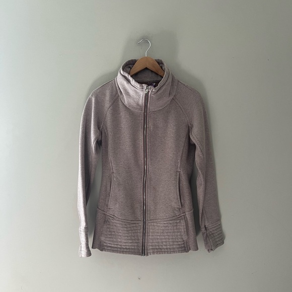 Lululemon 8 Radiant II Jacket. - Picture 2 of 4